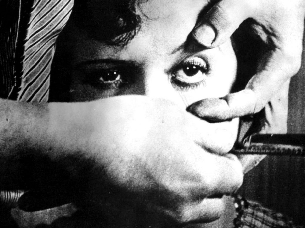 Un Chien Andalou — Eyeball Scene